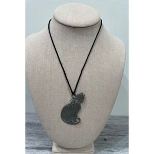 Seagull Pewter Canada Sitting Cat Pendant Necklace on 24" silk Black Cord